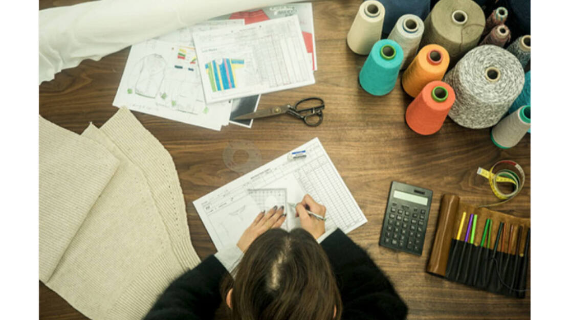 【パタンナー】経験者募集！｜OEM/ODMのレディースニット・カットソー｜恵比寿のカバー写真