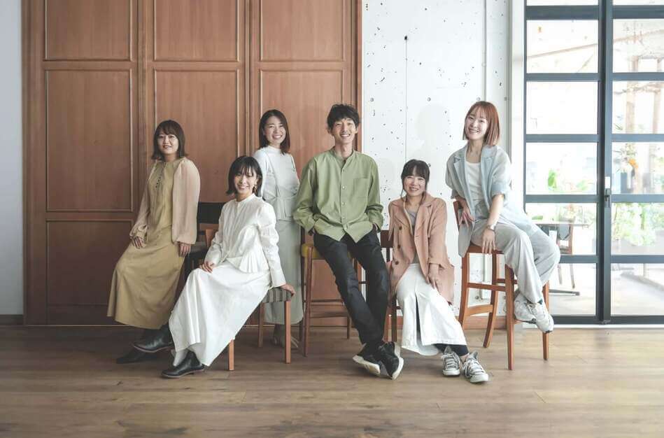 幅広いクリエイティブデザインを行うWEBデザイナーのカバー写真