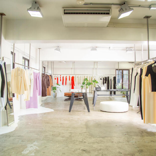 海外事業拡大につき【本社営業職】募集のカバー写真