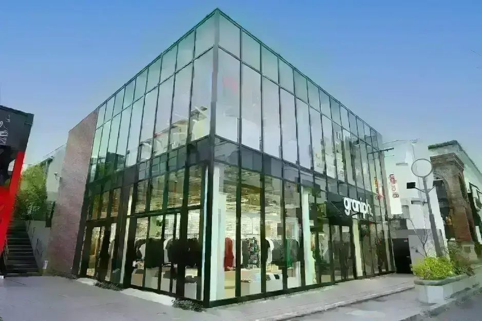 販売 フルタイムStaff募集☆グラニフ 神戸ハーバーランドumieのカバー写真