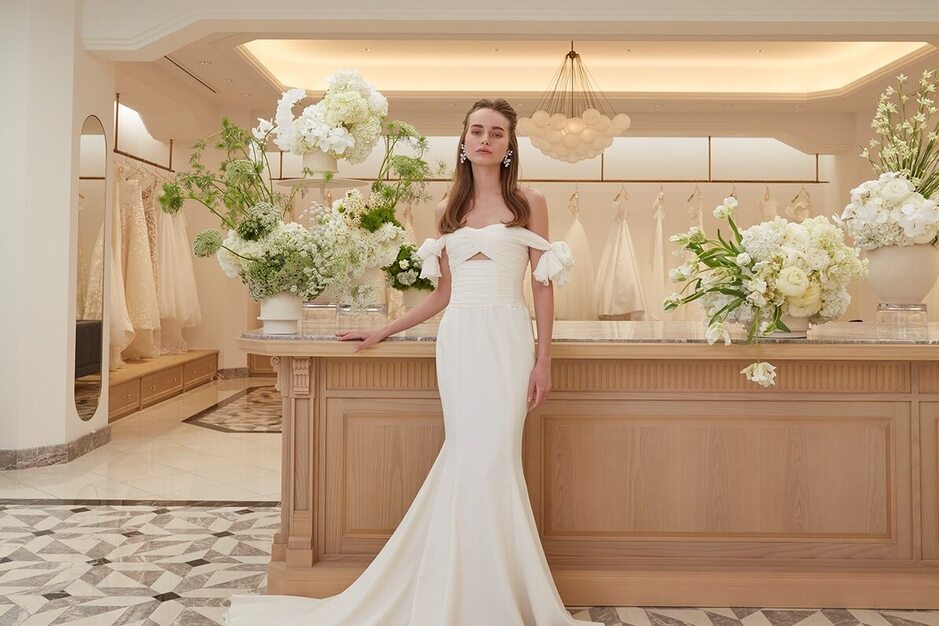 【27新卒対象】ウェデングドレスセレクトショップ　ドレスコーディネーター（接客）のカバー写真