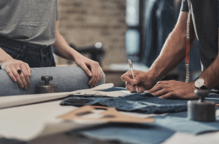 生産管理募集/OEM/千駄ヶ谷/有名ブランドの生産管理　服装自由/土日祝日休みのカバー写真