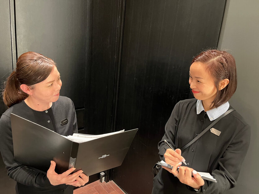 長期【COACH 銀座★12月下旬OPEN】 バックヤードの商品管理・清掃のカバー写真