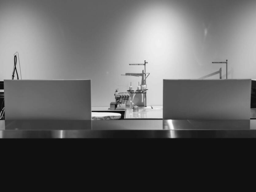 【企画／生産管理／パタンナー｜神戸｜正社員】OEM・ODM｜インセンティブありのカバー写真