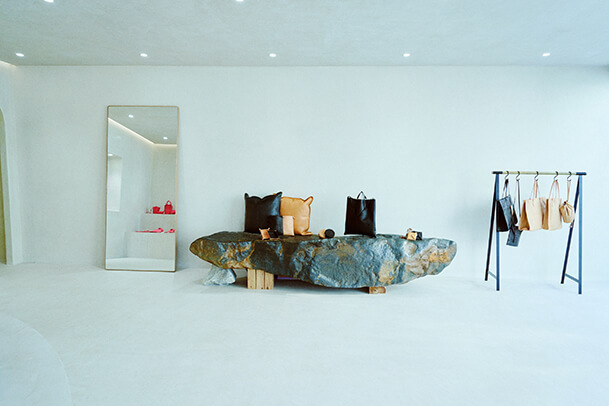 【販売｜渋谷】「売る」だけでなくブランドの世界観を発信｜SNS運用｜動画制作｜週のカバー写真