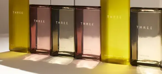 【THREE】オーガニックコスメ販売｜週4日～＆1日7h～｜制服あり◎御殿場のカバー写真