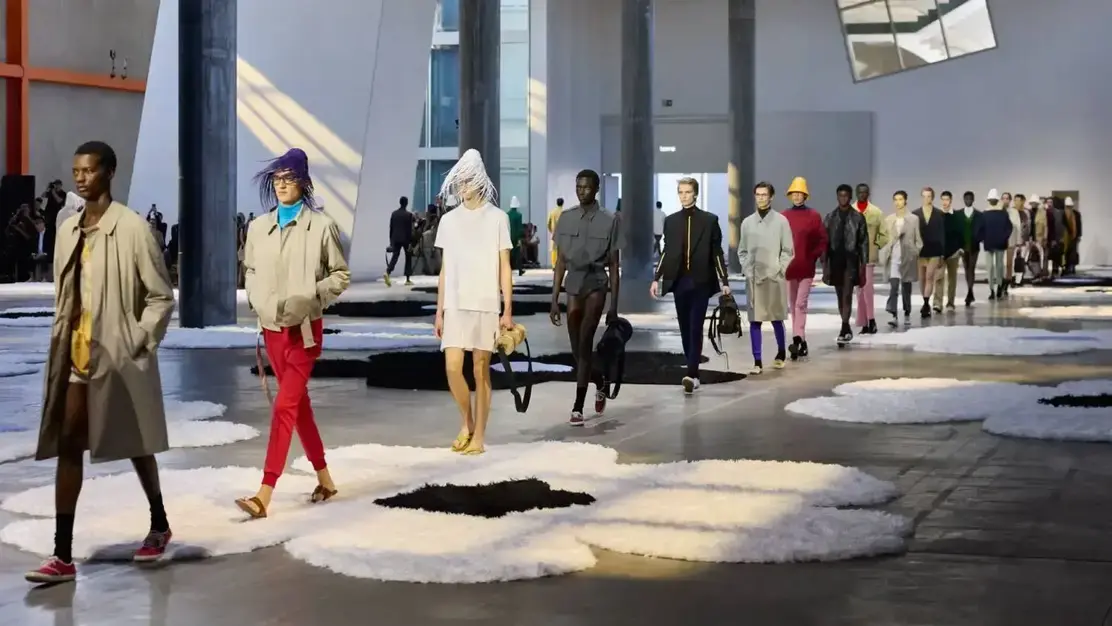 【PRADA】関西エリア新店舗OPEN予定｜オープニングメンバー募集のカバー写真