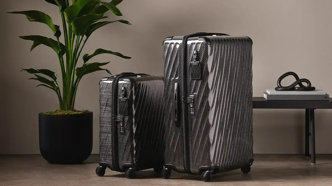 【TUMI（トゥミ）】販売職 店長募集｜首都圏エリア／東京・横浜｜路面店・百貨店のカバー写真