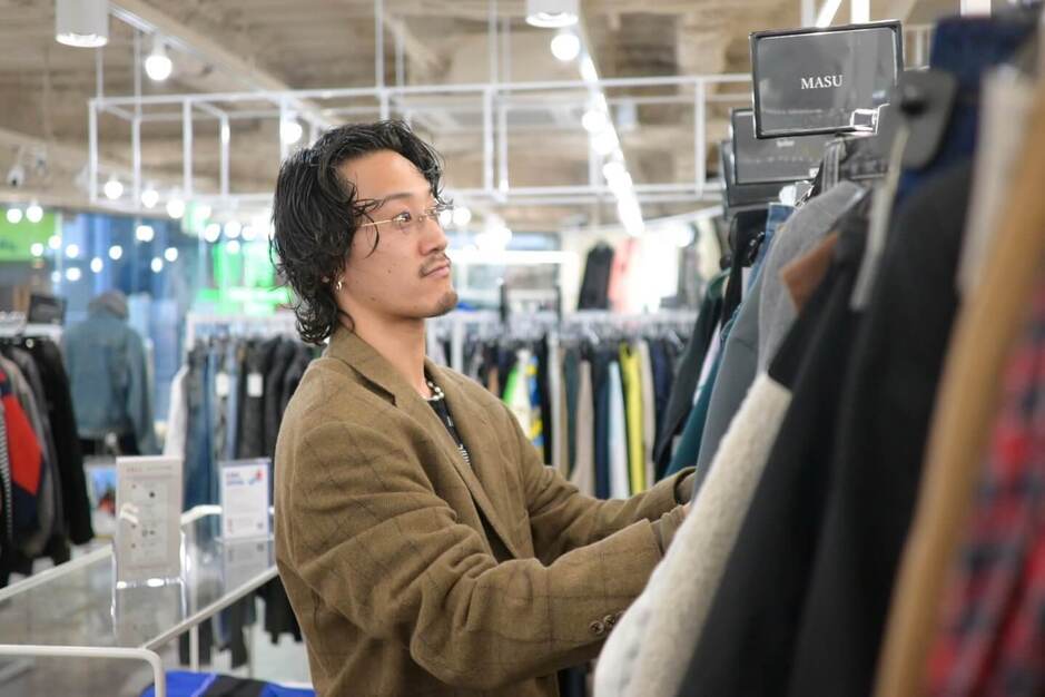 カインドオル 梅田クロス茶屋町店  販売・買取スタッフ大募集（フルタイム）のカバー写真