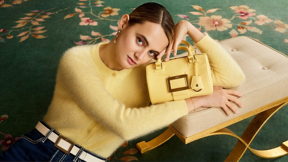 ロジェ・ヴィヴィエ　新宿伊勢丹セールスアソシエイト（販売員）　のカバー写真