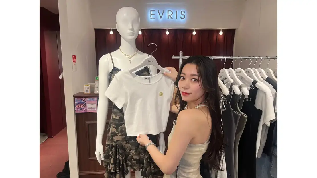 【社割60％・制服貸与】半期に一度昇格・昇給のチャンスあり！インセンティブ制度◎のカバー写真