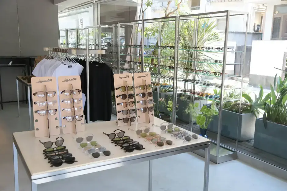 【Jugaad14 店舗販売スタッフ｜表参道】アイウェアブランド 【店長候補】のカバー写真
