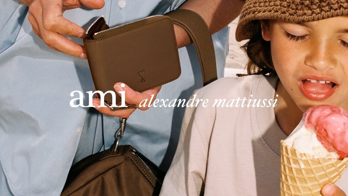 関税送料込み- AMI PARIS ロゴポーチ AMI PARIS Pouch Black アミパリス ハートロゴ ポーチ バッグ