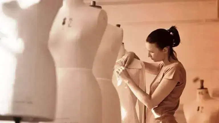 8844_ファミリー向けライフスタイルBR／レディース布帛_デザイナー／業務委託のカバー写真