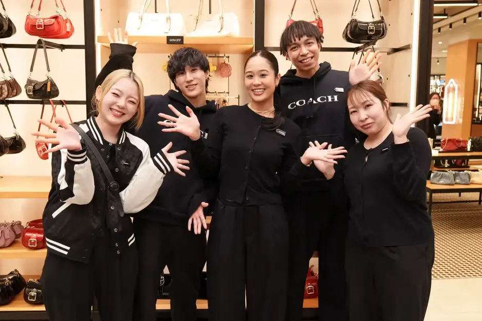 【COACH×あみ/アウトレット】4月中旬～5月上旬／短期★ 接客販売スタッフのカバー写真