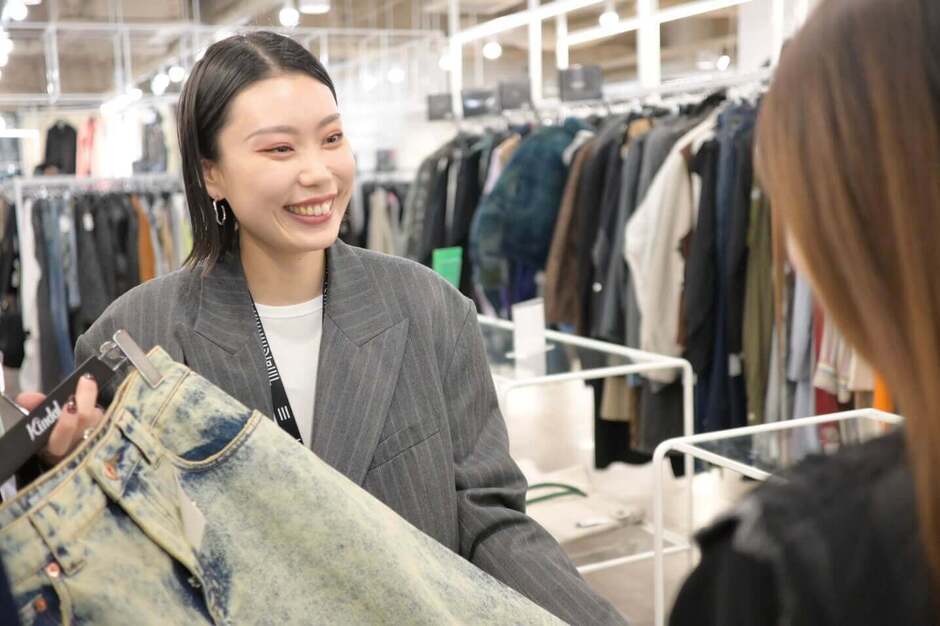 カインドオル 梅田店 販売・買取スタッフ大募集（フルタイム）のカバー写真