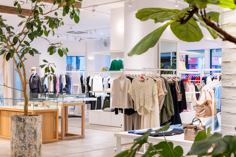 ★特別支給10万円★【高感度セレクトショップ│店長候補】年間休日110日以上のカバー写真