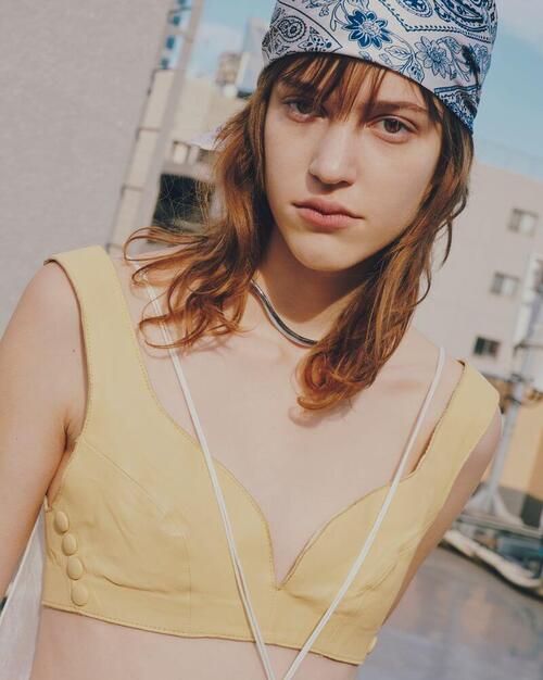 『GOLDY』のアクセサリー企画デザイナー募集のカバー写真