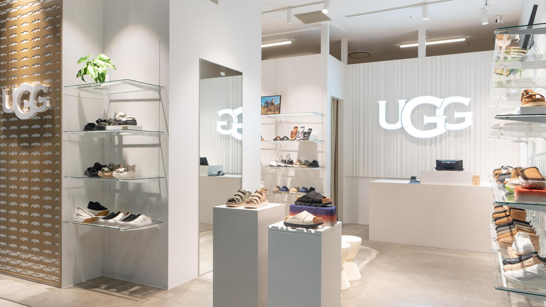【販売】UGGの温もりは、靴だけじゃない。仲間と一緒にお店づくりを。／札幌のカバー写真
