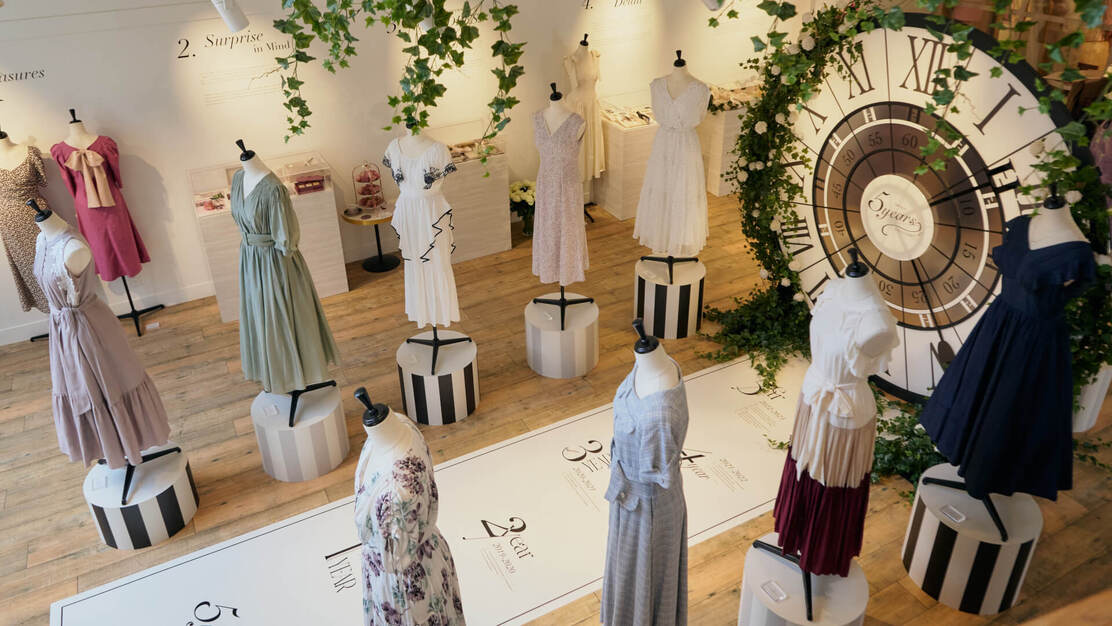 【Her lip to】アパレル事業 / 生産管理担当のカバー写真