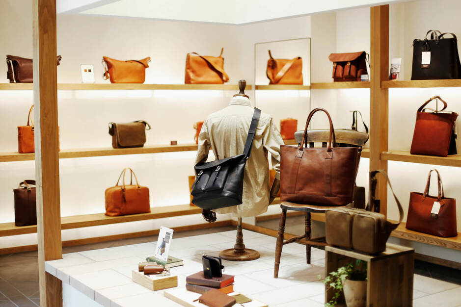 【福岡_店舗スタッフ】土屋鞄｜お客様に寄り添う接客で忘れられない体験を！のカバー写真