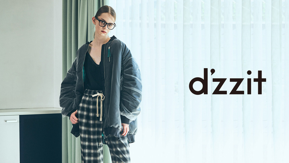 ”好き”を仕事に！ブランドと共に成長を！正社員募集！【d'zzit】梅田EST店のカバー写真