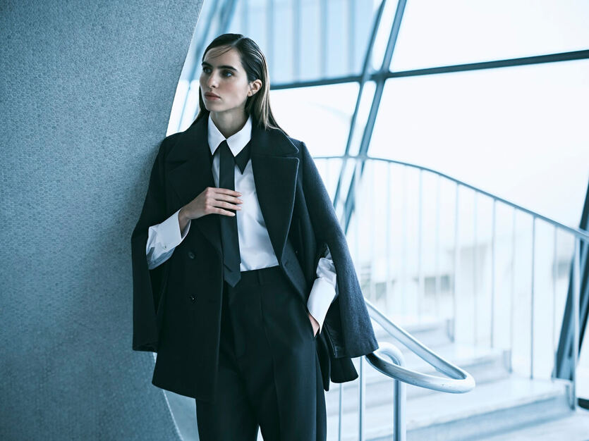 【店舗運営管理｜正社員｜本社勤務】『ANAYI』『allureville』担当のカバー写真