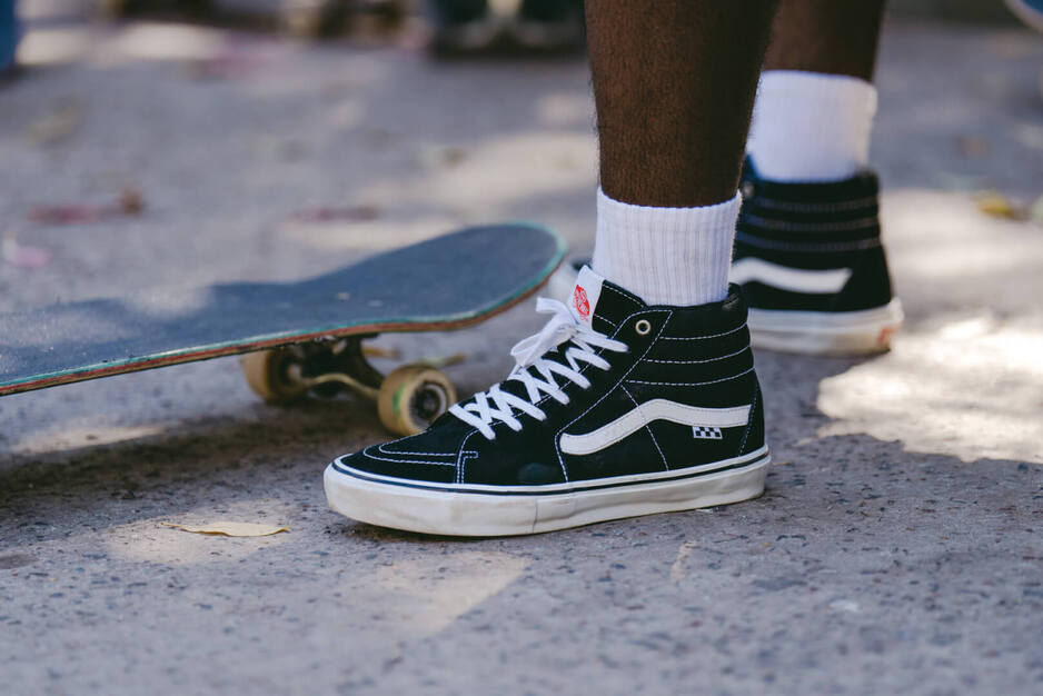 【VANS｜6月初旬～オープニングスタッフ｜ 心斎橋エリア｜店長】のカバー写真