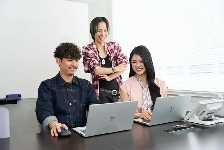 PC入力ができればOK◎高級時計やブランド品を支える事務スタッフ｜未経験歓迎のカバー写真