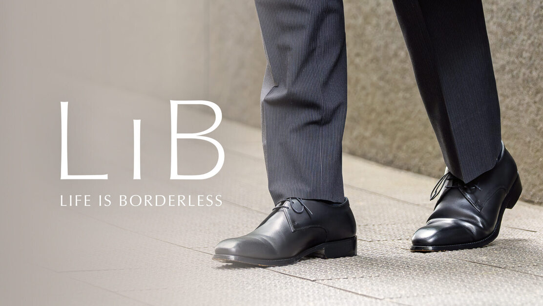 【デザイナー】＜メンズ・レディース向けシューズ ＞地球も人も幸せにするものづくりのカバー写真