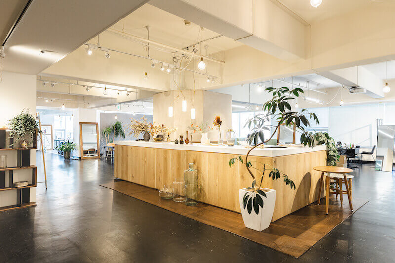 ウィメンズECブランドPR / SNS運用スタッフ募集 のカバー写真