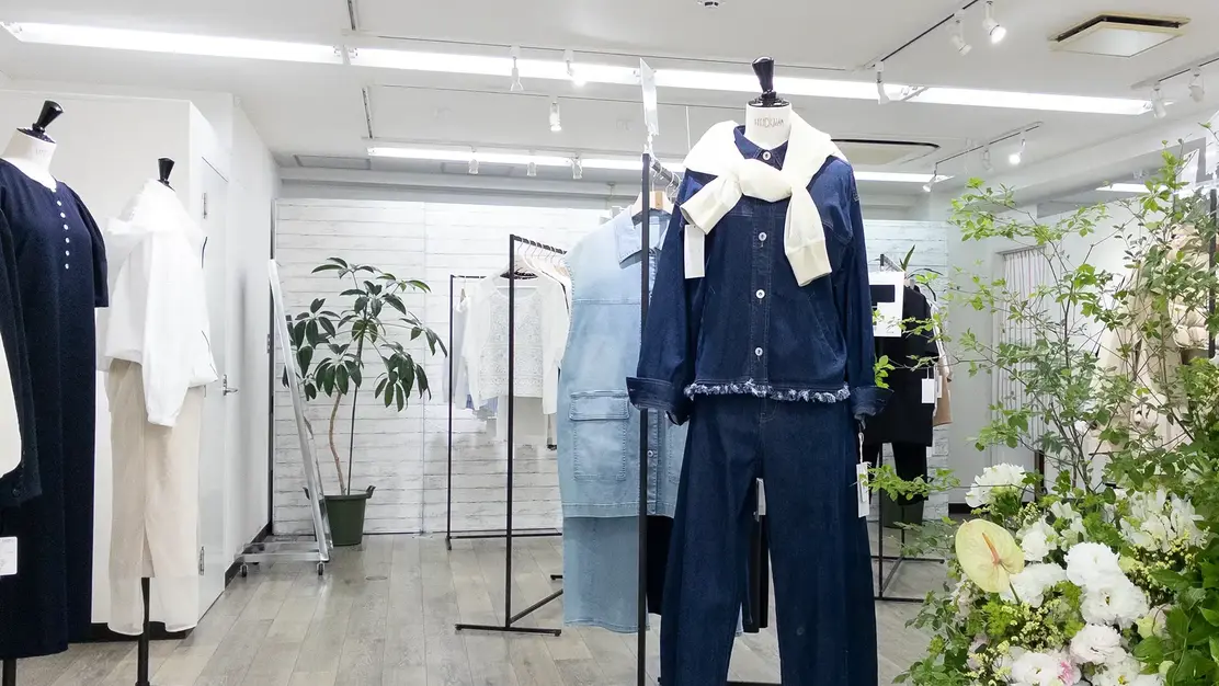 【経験者優遇】アパレルの生産管理職｜ＯＥＭ・ＯＤＭ対応｜名古屋のカバー写真