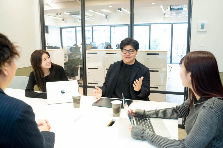 【D2C × Z世代ブランド】YOLOの事業責任者へ｜MVVに共感する仲間を募集のカバー写真