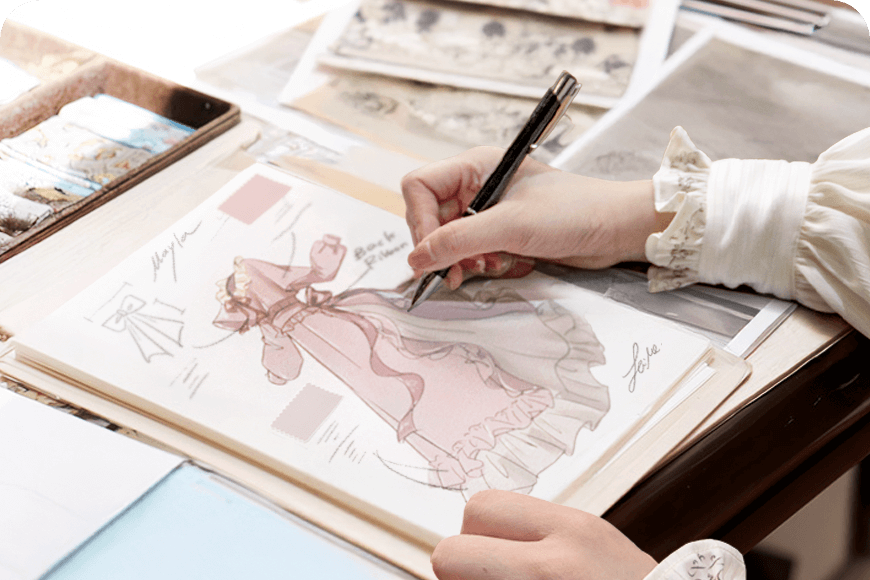 【ファッションデザイナー｜正社員】MAYLA｜セカイをときめかせるブランドのカバー写真