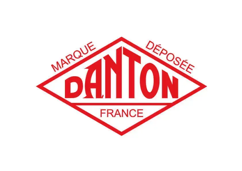 「ORCIVAL」「DANTON」インポートブランドの生産管理/ 原宿のカバー写真