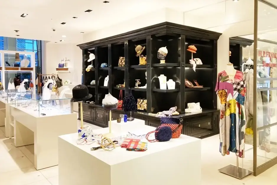 【スタッフ募集】H.P.FRANCE西宮店のカバー写真