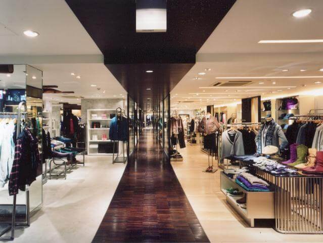 広島店／販売スタッフ／未経験歓迎◎／福利厚生が充実☆のカバー写真