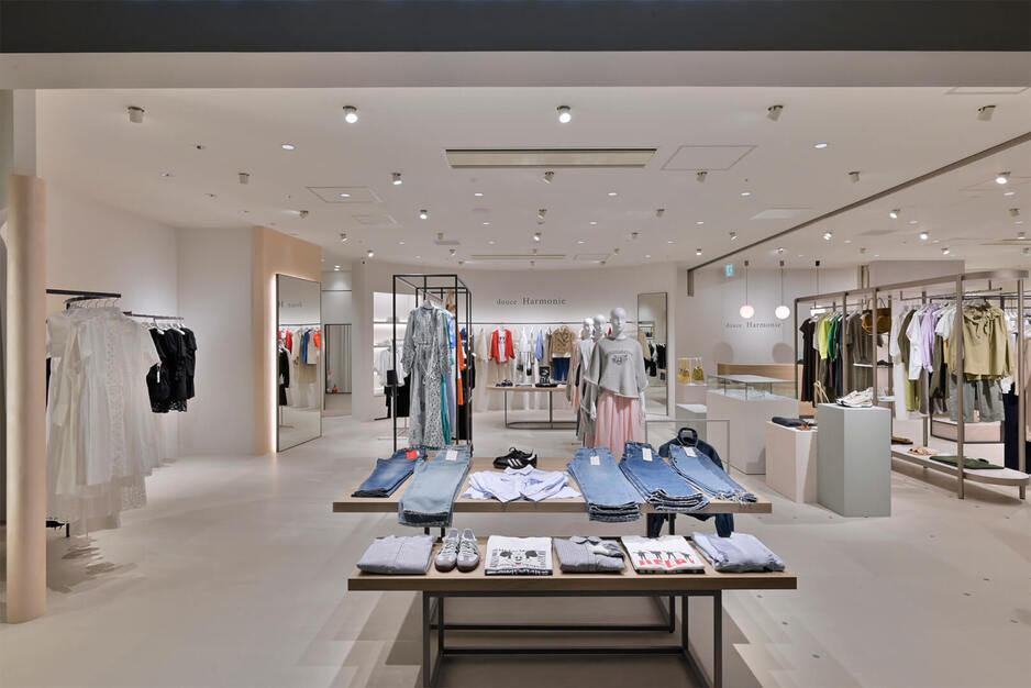 ★特別支給10万円★【高感度セレクトショップ│店長候補】年間休日110日以上のカバー写真