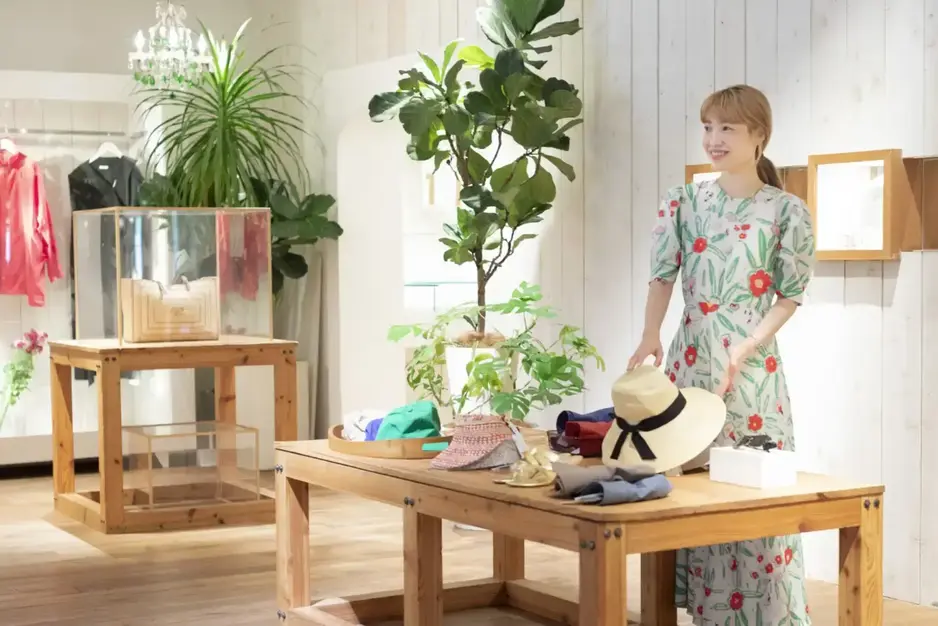 【ロンハーマン木更津店】センスを仕事に｜人物重視アパレル販売｜年休118日以上のカバー写真