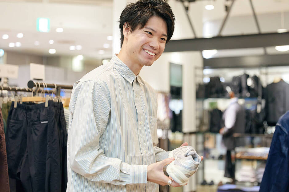 【東京｜販売】URBAN RESEARCH｜ DOORS ｜昇給あり｜駅近勤務！のカバー写真