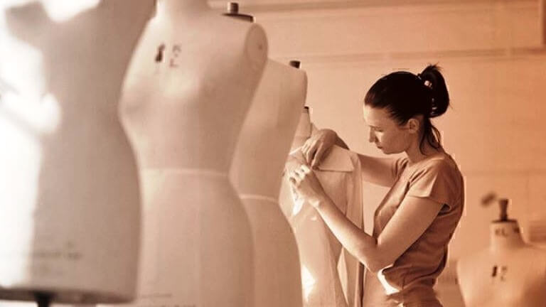 8746_さらなる進化を目指す、レディースアパレル【採用リーダー】募集のカバー写真