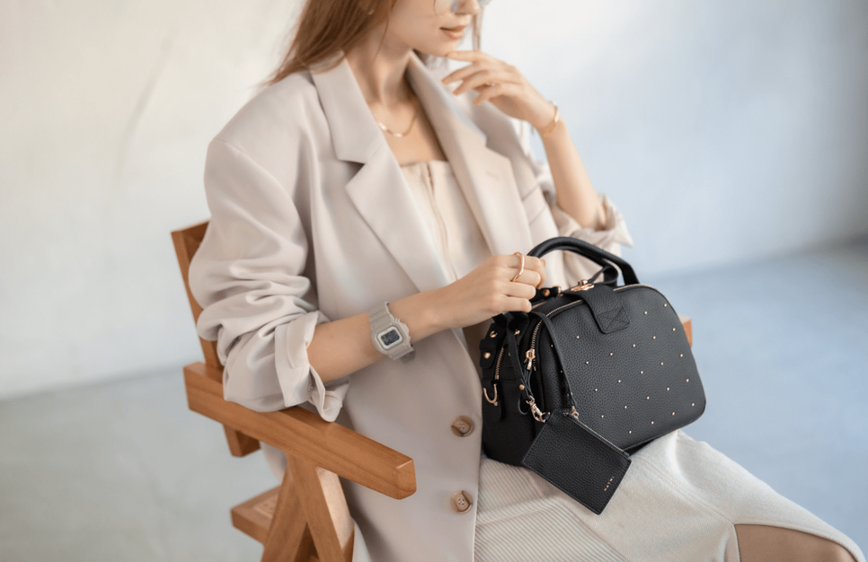 【ECカスタマーサポート】バッグ・ジュエリーブランド｜フレックス｜ネイル髪型自由のカバー写真