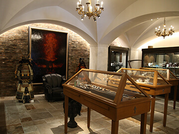 【販売スタッフ】語学スキル優遇・インセンティブ有・学生・未経験者歓迎！！大阪のカバー写真