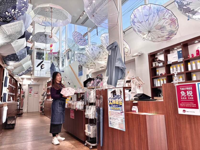 接客×VMDを楽しむ アパレル経験が活きる傘ブランド 副店長募集 自由が丘のカバー写真