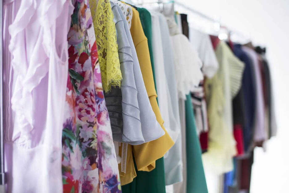 【コーディネーター】撮影現場を支える衣装レンタル店舗スタッフ｜インセンティブありのカバー写真