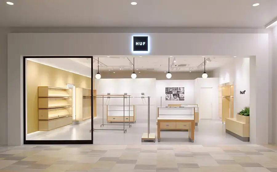 【TOKYO BAY】HUF販売スタッフ募集／正社員登用制度ありのカバー写真